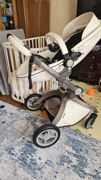 Продам детскую коляску