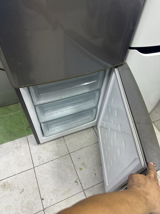 Продам холодильник Самсунг