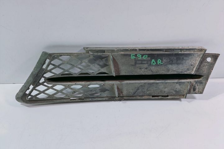 Grila bara dreapta 51117154552 BMW Seria 3 E90/E91/E92/E93