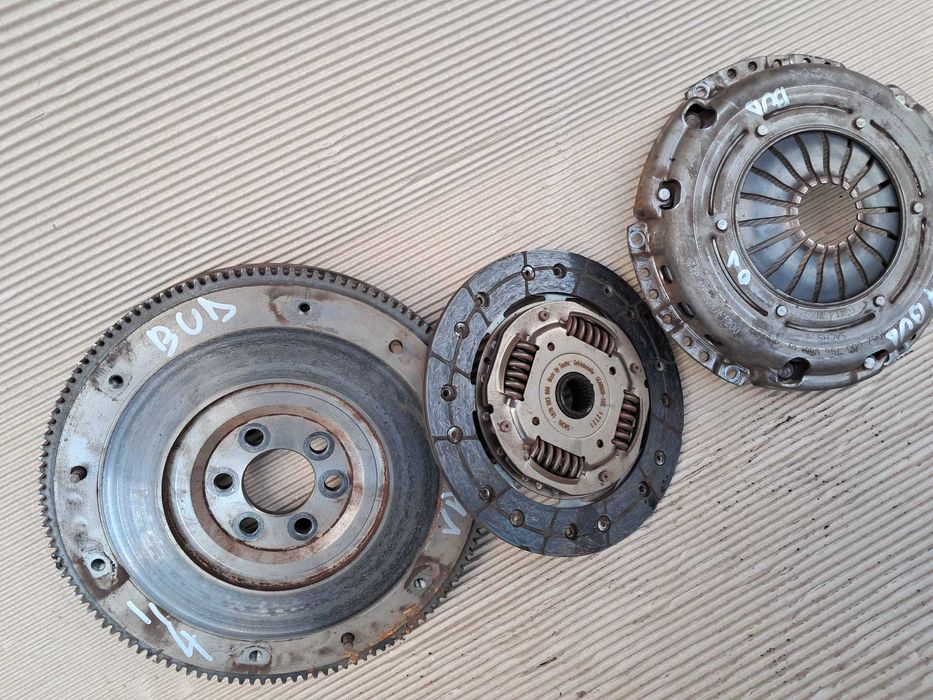 Vw Polo Skoda Fabia Seat Ibiza kit ambreiaj volanta placa disc 1,4 16v