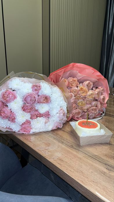 Продается 2 букета