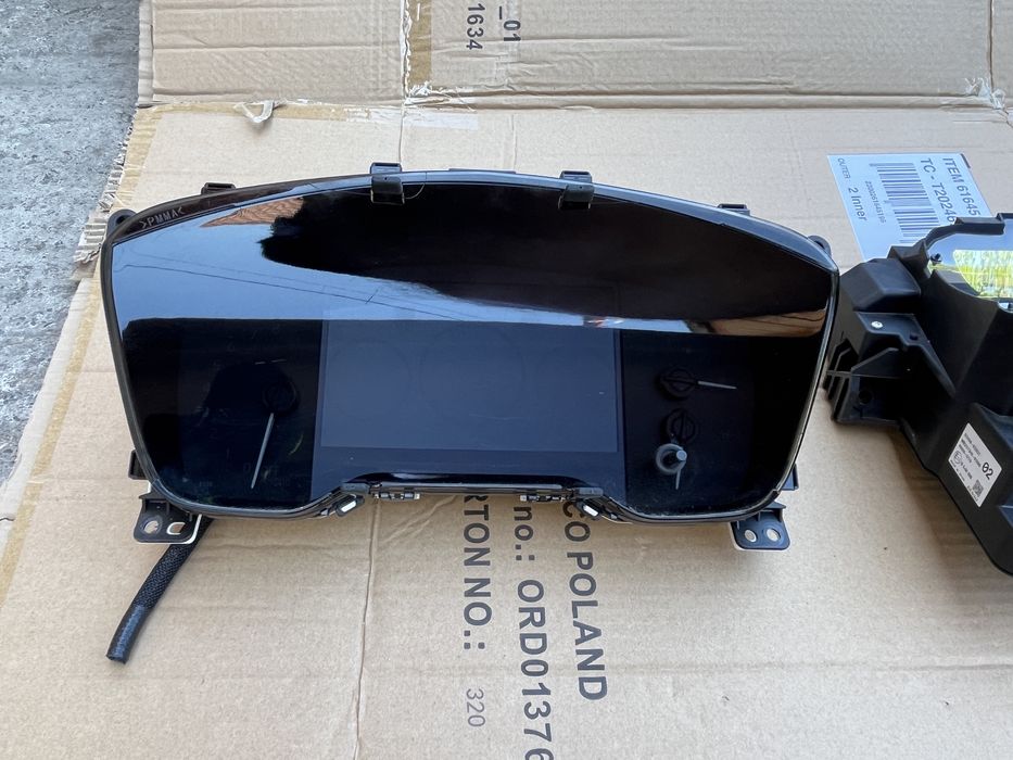 Head Up display / Ceasuri bord Toyota Corolla E210 Hybrid