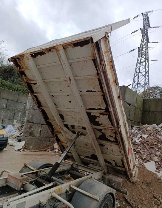 IVECO basculabil