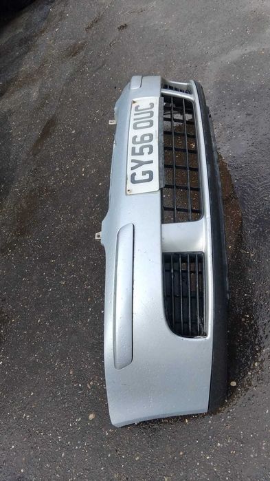 Bara fata Volkswagen Golf 5 an 2005