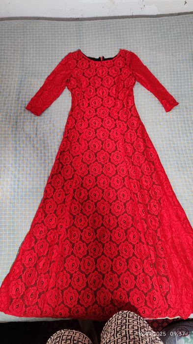 Продается платье б/у