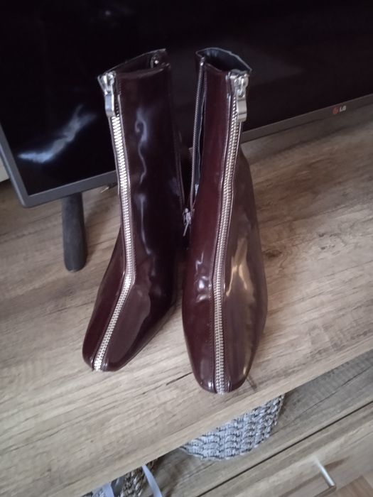 Botine noi, marimea 39