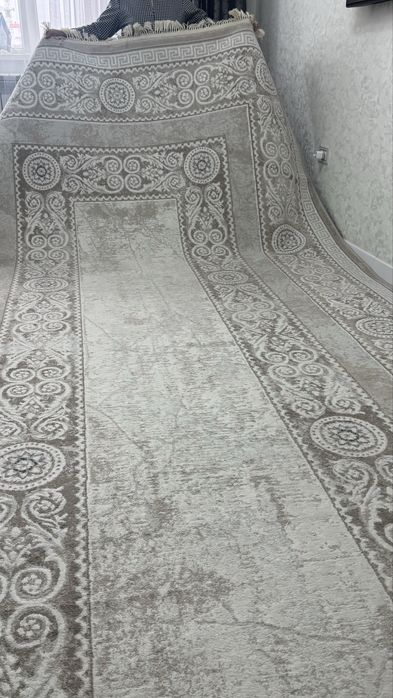 Ковер, палас в зал, гостиную