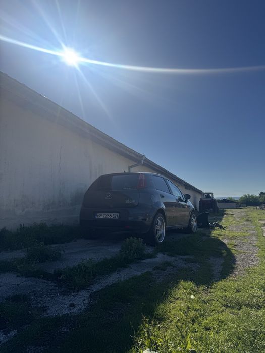 Fiat Grande Punto (на части или цяла)