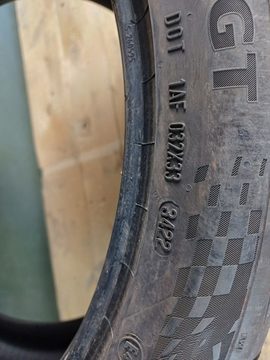 Гуми 295/35/21 Континентал