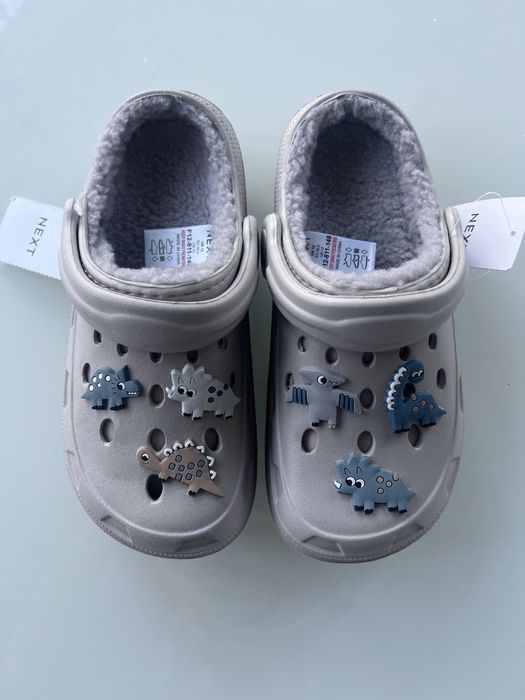 Детски затворени чехли с пух