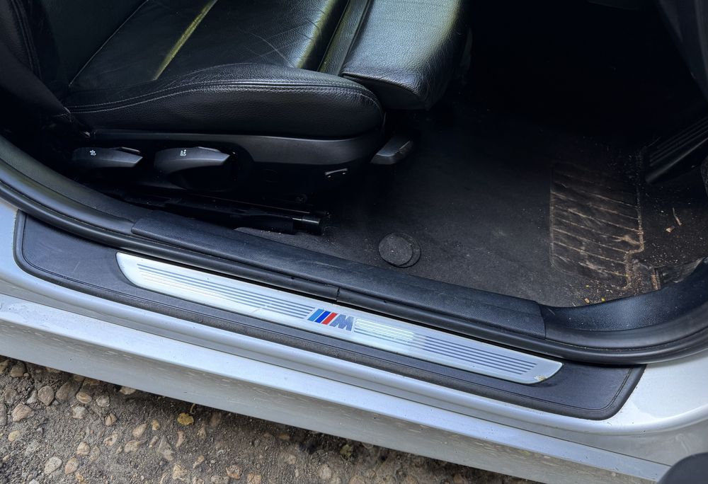 вътрешни прагове/лайсни “Individual” и  “///М” за бмв Е90/Е91