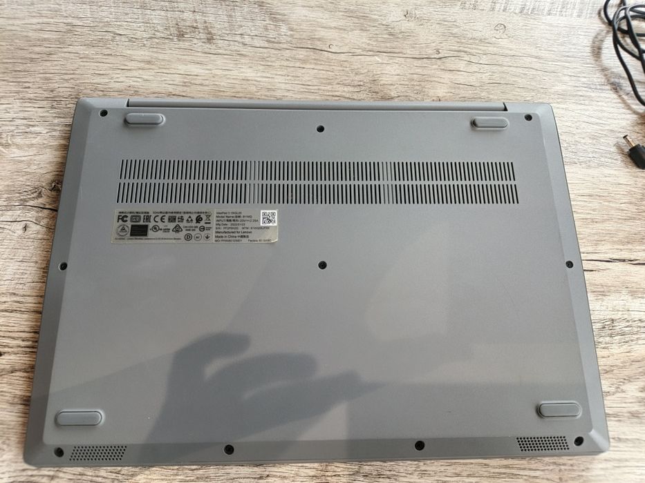 Lenova notbook 2022 yil