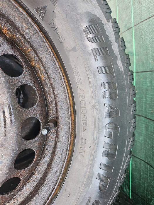Зимни Гуми с Джанта 4бр  15  195/65/15 GOODYEAR