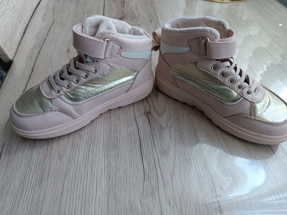 Високи маратонки за момиче