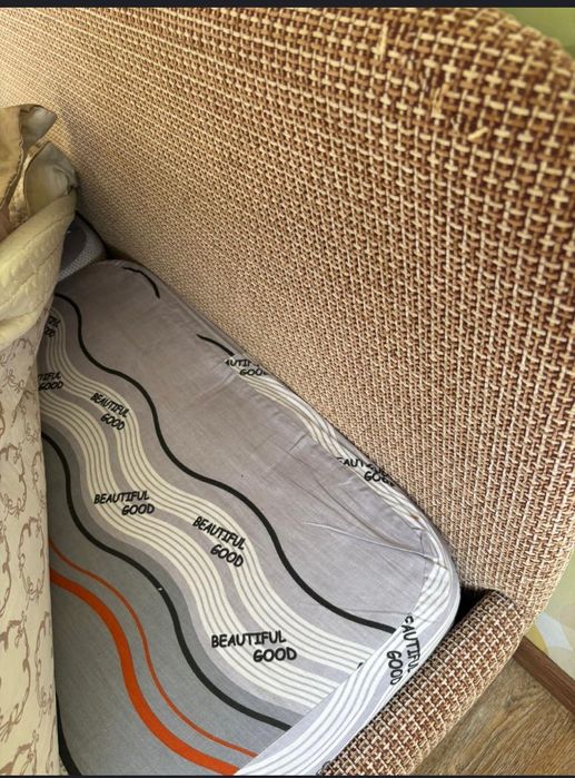 Продается тахта в спальную комнату