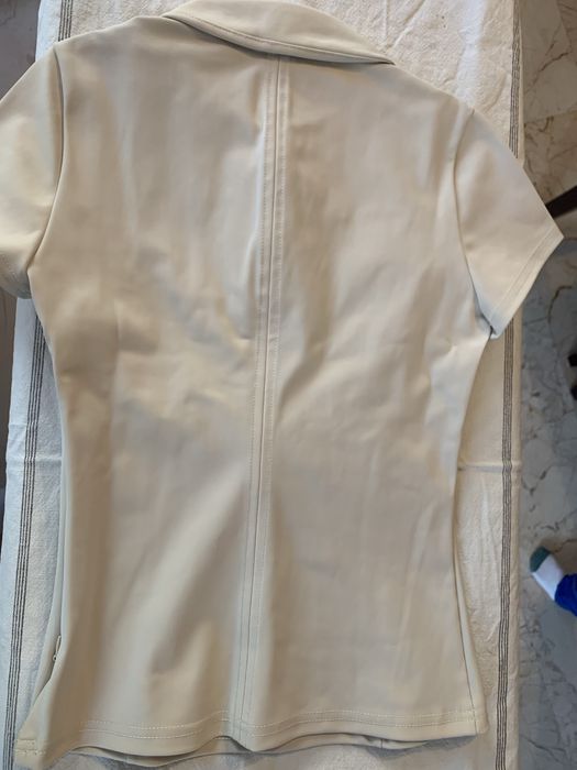 Top Zara crem cu fermoar și guler XS