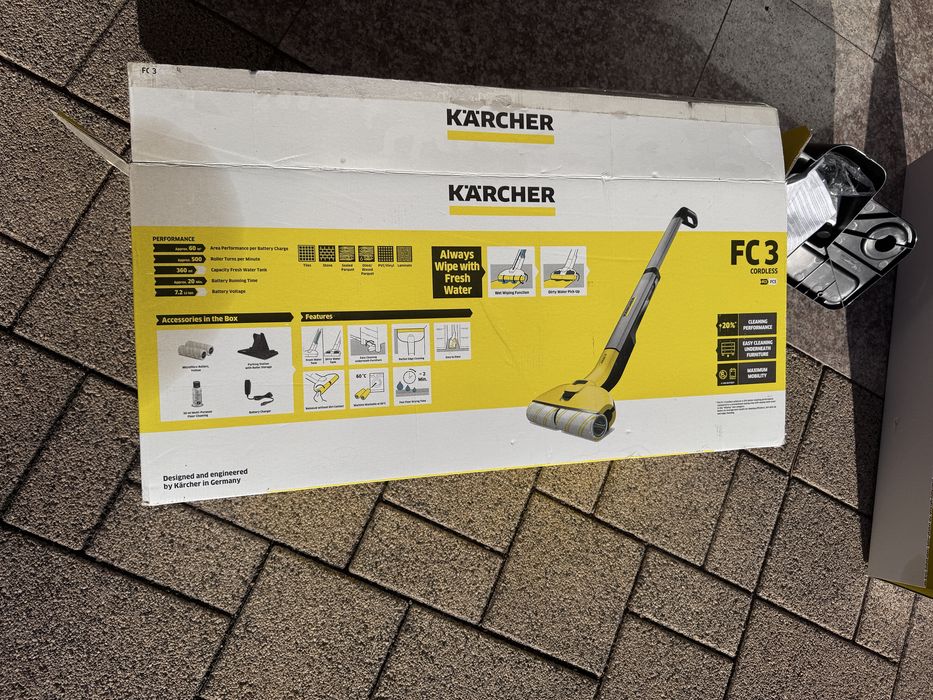 Aparat pentru spalat podele Karcher