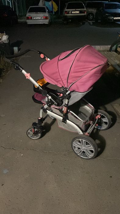 Продам коляску круглогодичную