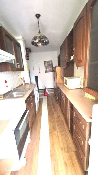 Apartament 2 camere, 52 mp, zona Tractorul