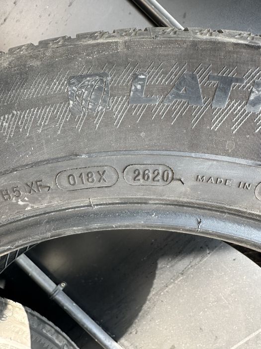 Продам шины лентгие 235/60/18