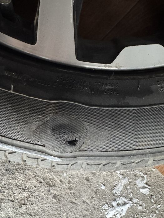 Диск с резиной на R16 Vesta