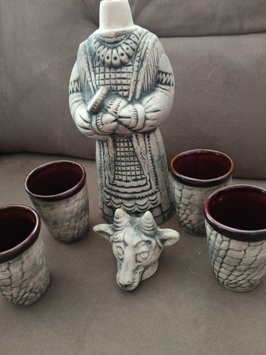 Фужеры стопки идругое