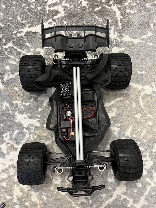 Rc 1/10 Maverick Quantum XT Flux