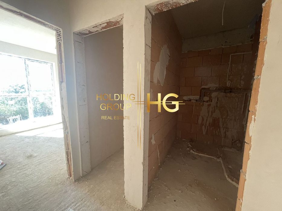 Продава се Тристаен апартамент в Варна, м-т Пчелина - 82 кв.м за 1524 €/кв.м - Снимка #5