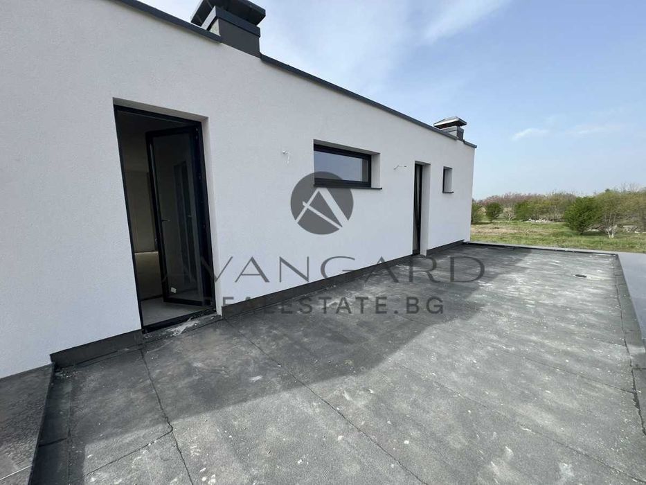 Продава се Къща в с. Оризари, Област Пловдив - 245 кв.м за 1123 €/кв.м - Снимка #17