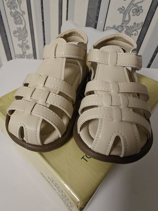 Новые красивые сандали