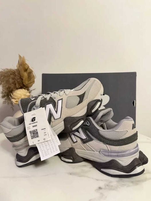 Adidasi NewBalance 9060