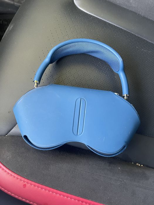 Продам Airpod Max в хорошем состоянии