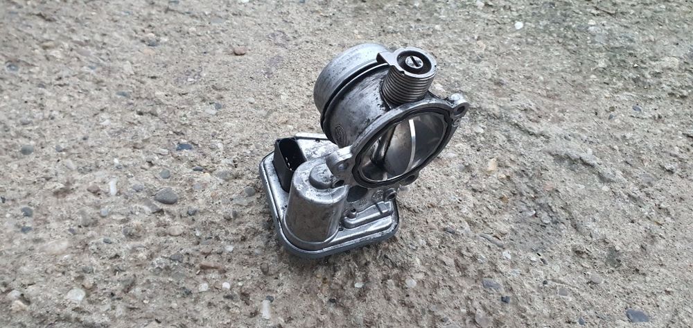 Clapeta acceleratie bmw e60 e61 e70 e71 e65 e90 e92 e87 3.0d m57