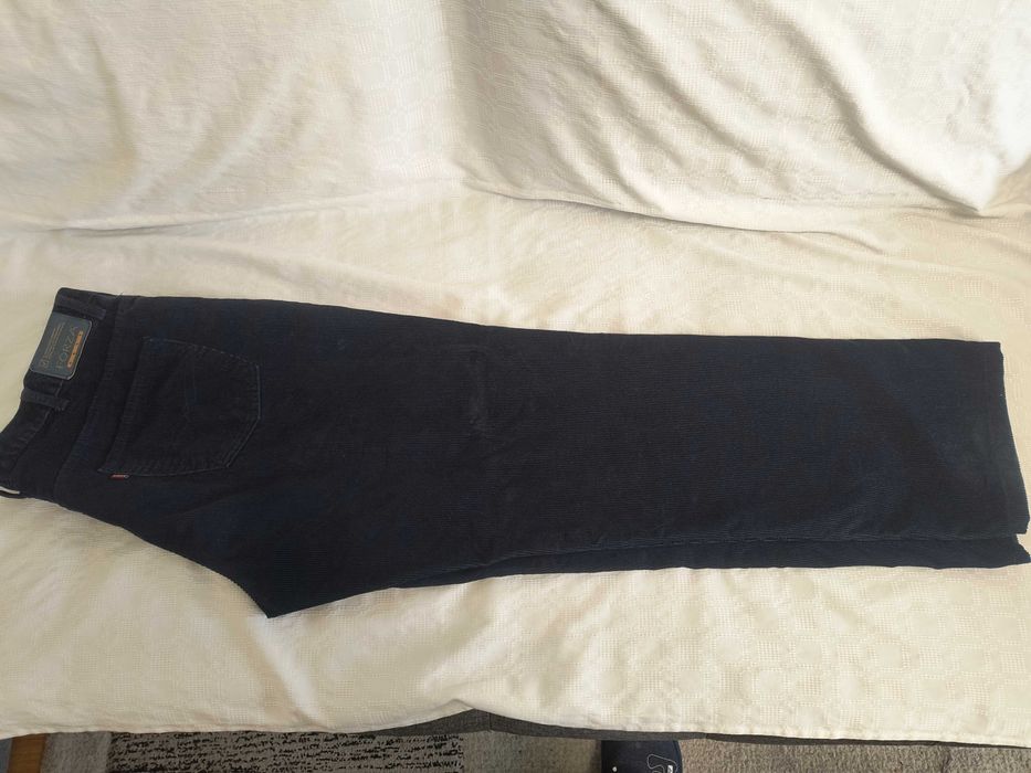 Trening adidas + pantalon reiat nou .