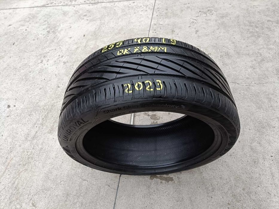 O anvelopa vara 255 40 19 uniroyal rainsport 5 cu 7,8 mm dot 2023