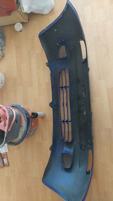 Bara fata matiz albastra