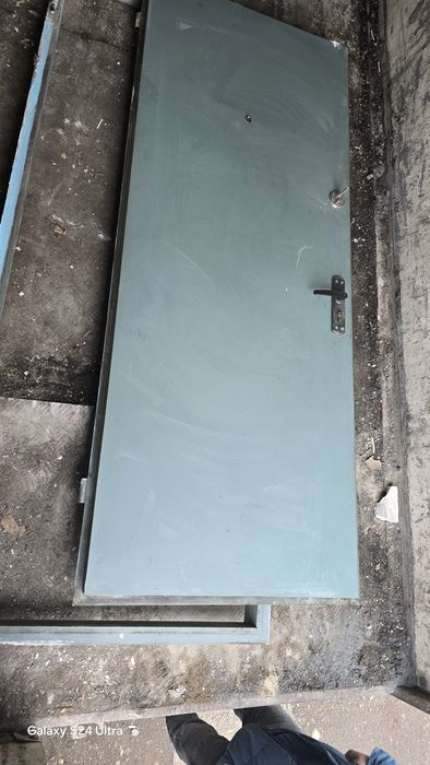 Двери входные железные бу