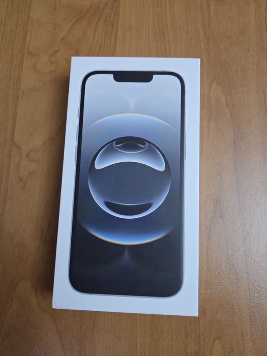 Айфон 16е 128гб 100% акум