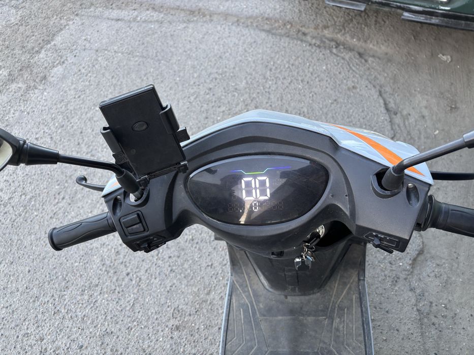 Продам мопед м11