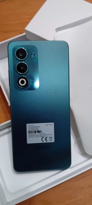 Продавам телефон OPPO