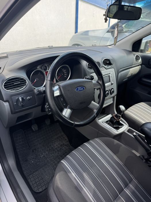 FORD Focus 2009 — imagine 5