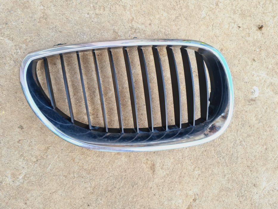 Grila bara fata bmw e60