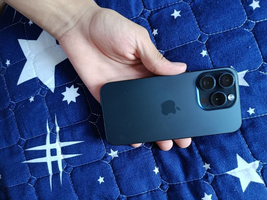 iPhone 15 pro 256GB