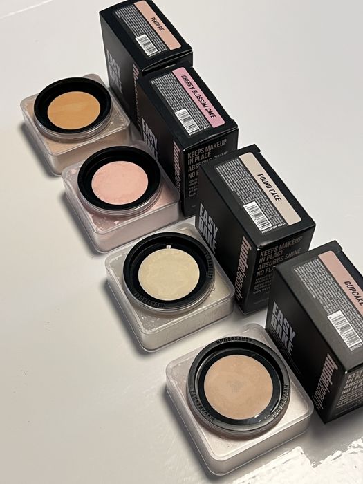 Pudra Huda Beauty