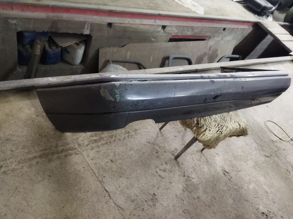 Бампер на задней 124 Ешка