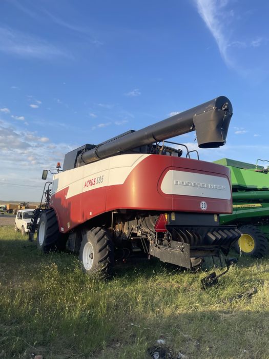 Продам комбайн акрос 585