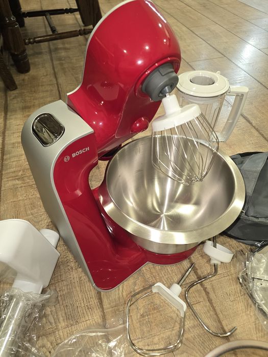 Кухненски робот планетарен Bosch MUM55761/06 900w