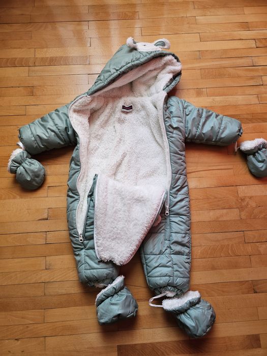 Combinezon calduros 1 an / 12-18 luni