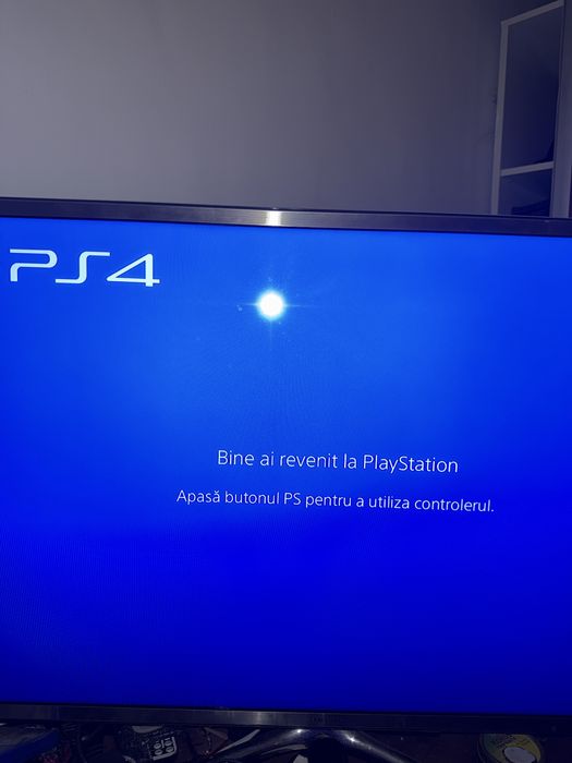 Ps 4 pro 1 tb cu manete si jocuri