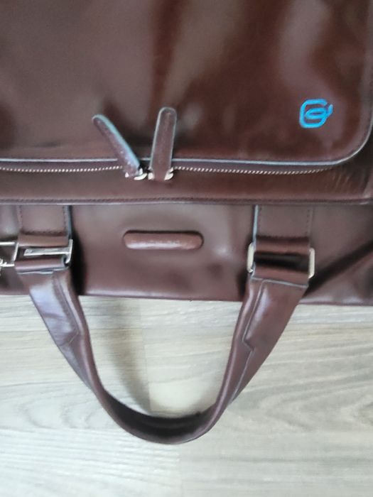 Geanta laptop Piquadro din piele